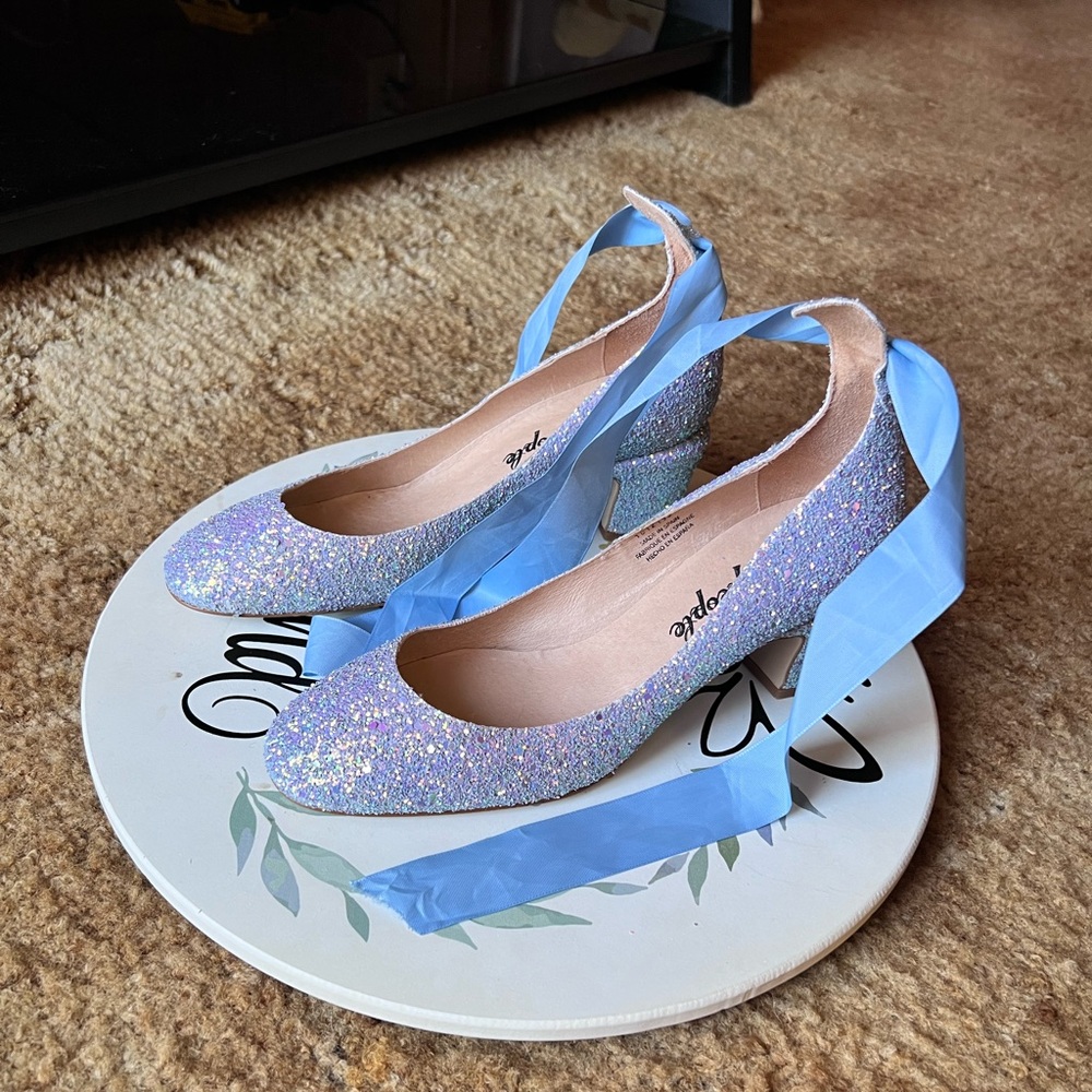 Women’s Free People iridescent glitter block heel shoes size 9. - Picture 17 of 17